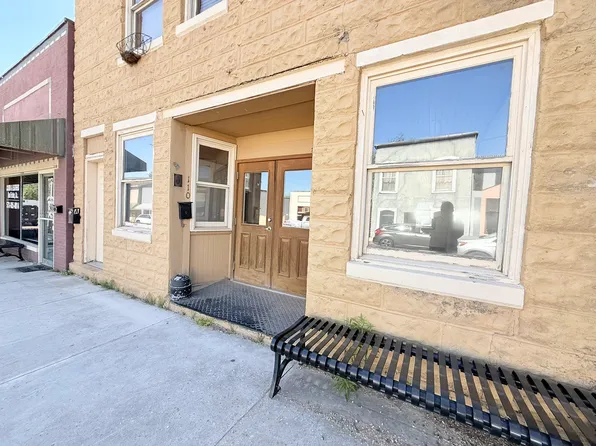 110 S Smith St #A, Cuba, MO 65453