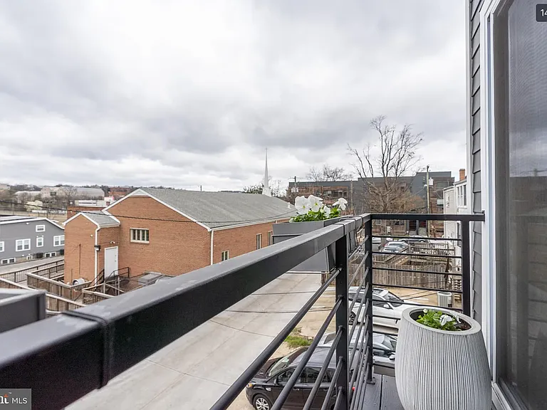 3614 12th St NE #7 — Photo 9