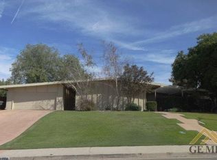 5206 Ojai Dr, Bakersfield, CA 93306