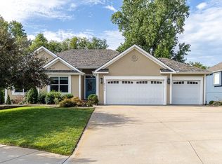 4706 Donnelly Dr, Saint Joseph, MO 64506
