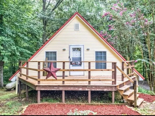 70 Happy Run Rd, Scottsville, KY 42164