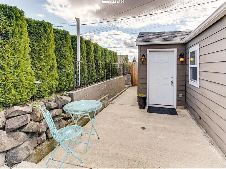 4531 13th Ave S #C — Photo 22