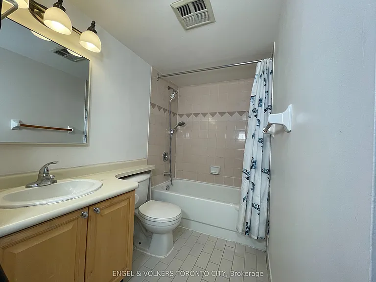 3050 Ellesmere Rd #1402 — Photo 5