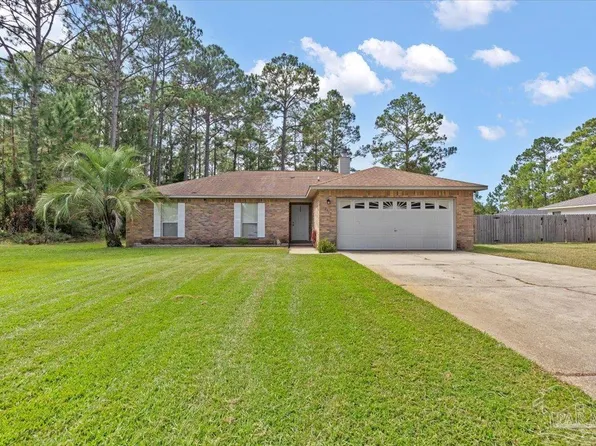 2413 Hemlock Dr, Navarre, FL 32566