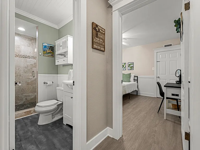 10838 Newcomb Ave — Photo 7