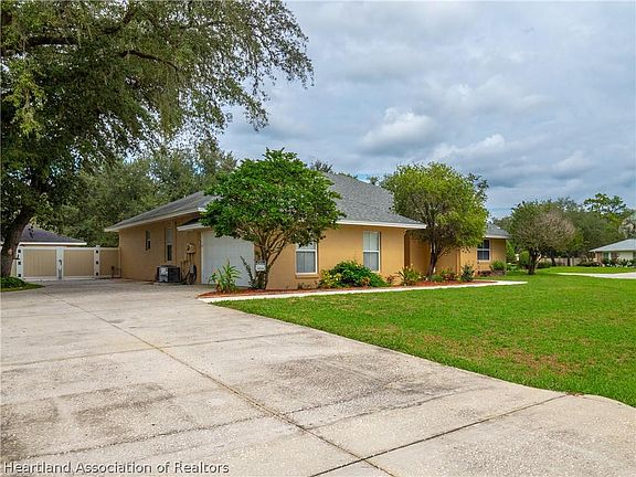 5th image of 1527 Kinsman Way