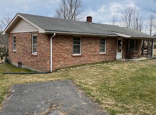 676 Whitetop Gap Rd, Whitetop, VA 24292