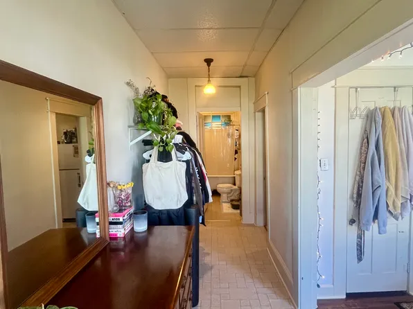 223 E 1st St #3, Bloomington, IN 47401