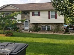 24421 Treetop Rd, Saint Robert, MO 65584