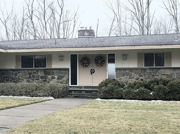 3700 Pheasant Ln, Endwell, NY 13760