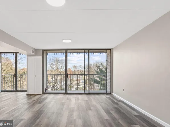 401 Cooper Landing Rd Unit 405, Cherry Hill, NJ 08002