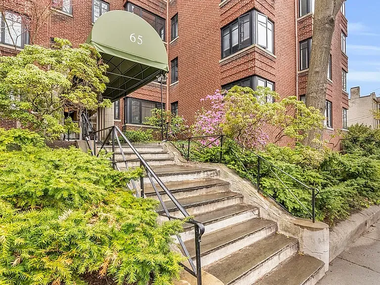 65 Strathmore Rd #21 — Photo 30