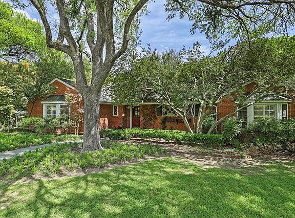 4th image of 14048 Brookridge Dr