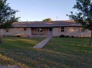 16758 E County Road 1610, Foster, OK 73434
