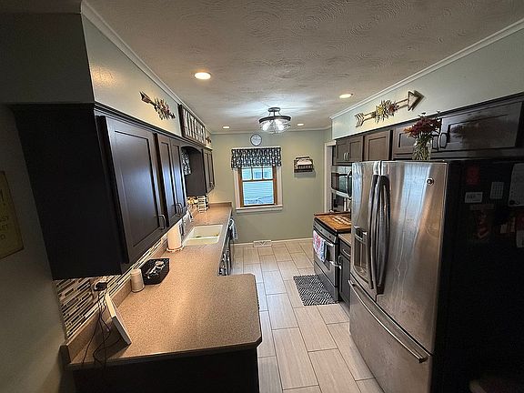 4th image of 513 6th St
