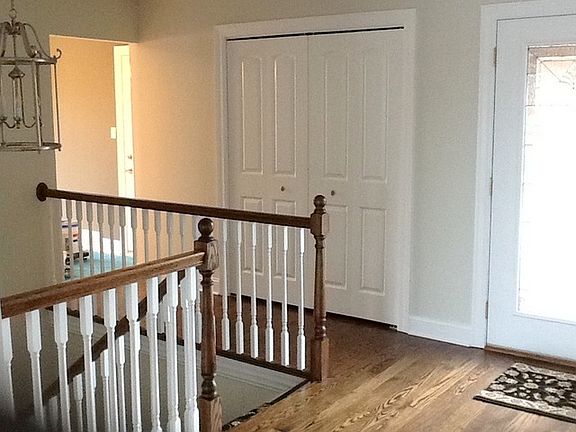 3rd image of 8118 Nueport Dr S