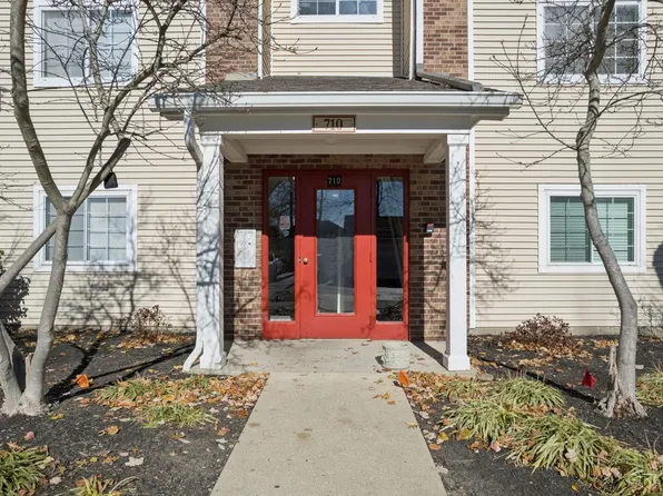 710 Carrington Pl APT 207, Loveland, OH 45140