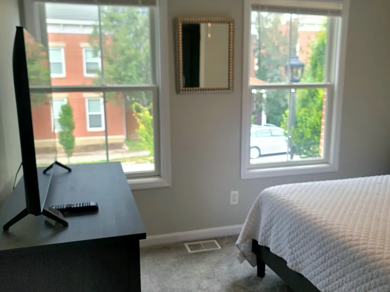 Bedroom 2 on second floor with queen bed - 2