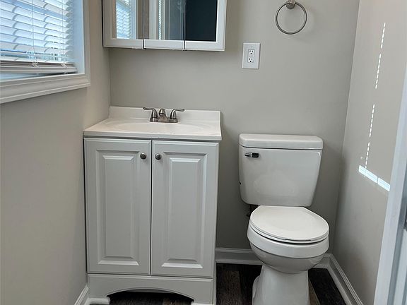 5th image of 1102 King St