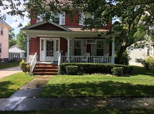 31 Paumanake Ave, Babylon, NY 11702