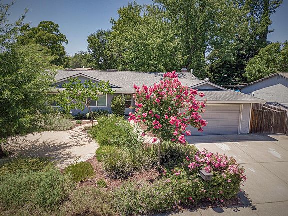 5th image of 224 Briarcliff Dr