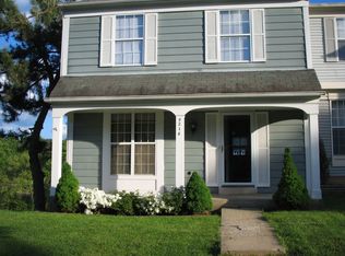 9216 Labelle Ln, Gaithersburg, MD 20879