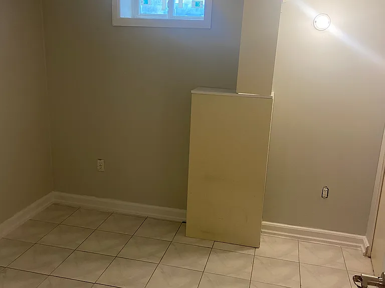 102 Orton Park Rd #BASEMENT — Photo 4