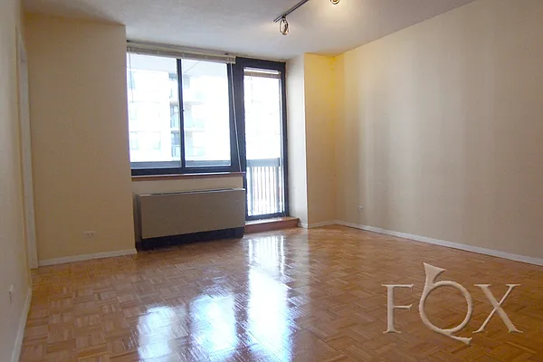 Rented by Fox Residential Group | media 22