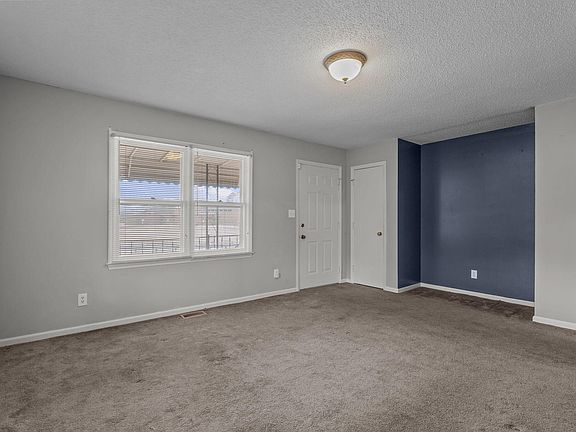 3rd image of 1412 Carolina Ave