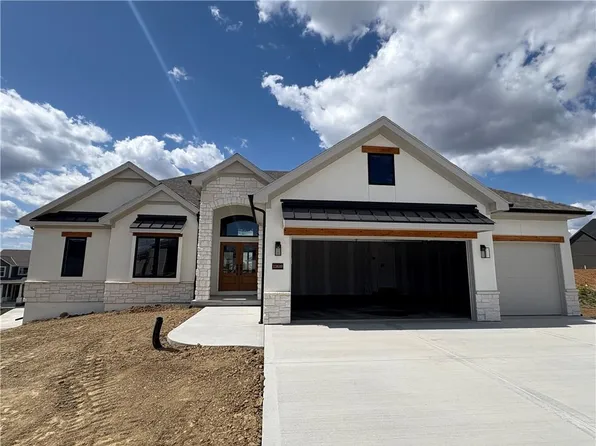 13610 Clover Ct, Kearney, MO 64060