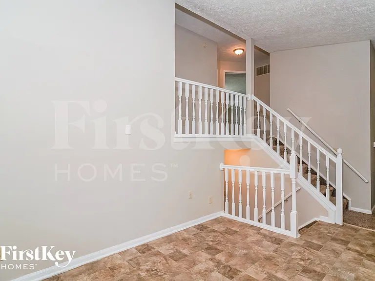 116 Westridge Blvd — Photo 5