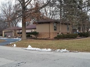 3802 Maple Ave, Northbrook, IL 60062