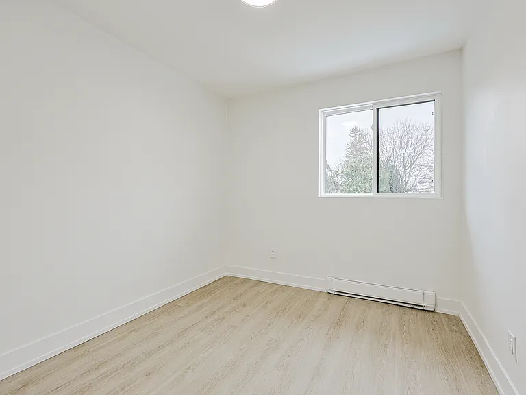 100 Liberty St N #10B — Photo 22