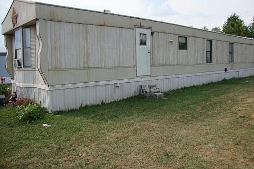 5th image of 613 Elmwood Dr