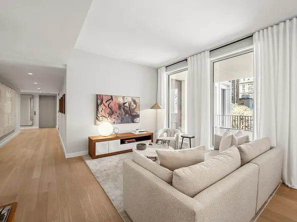 212 W 93rd St #5B, New York, NY 10025