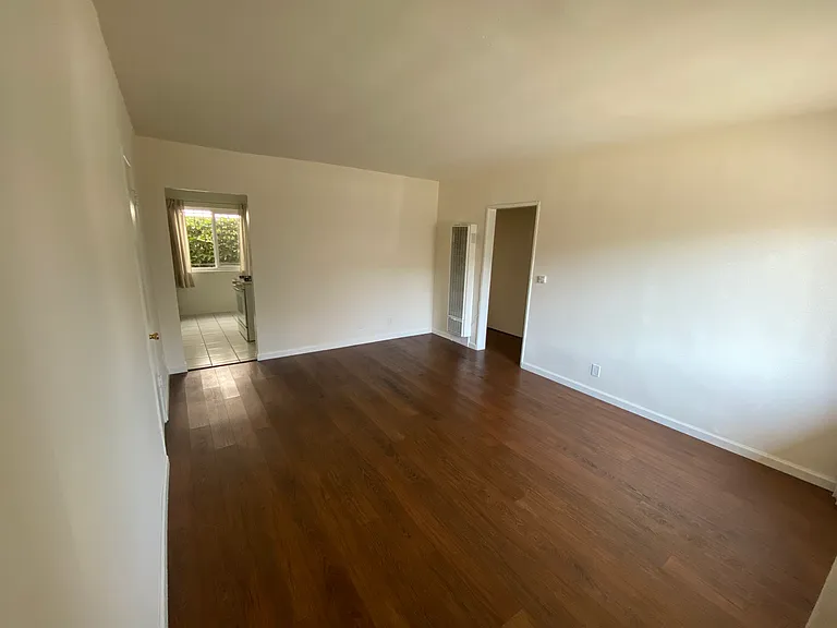 3048 Livonia Ave #5 — Photo 2