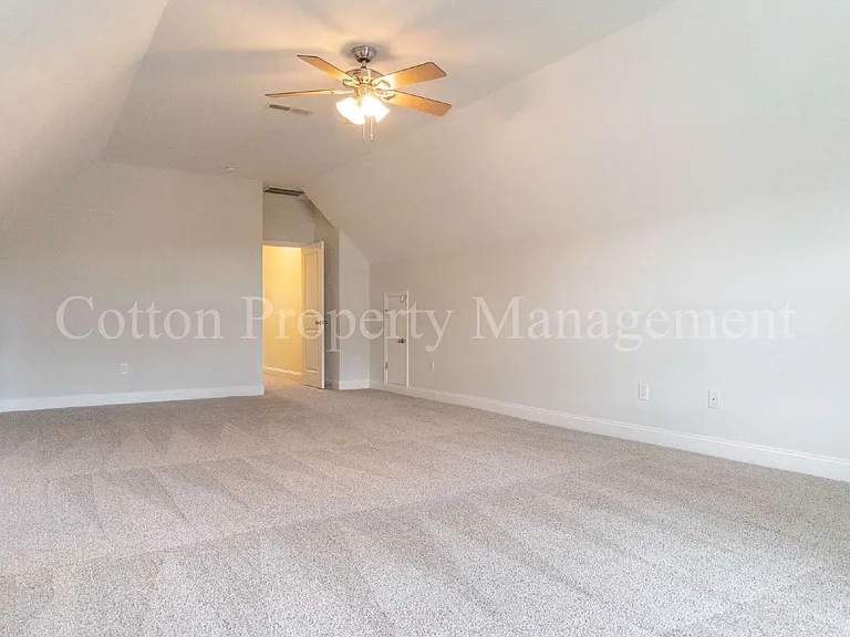 7445 Darius Dr — Photo 43