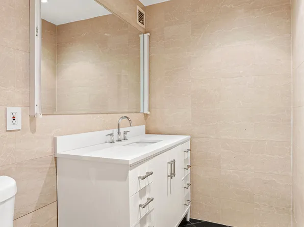 13 East 69th Street image 7 of 15