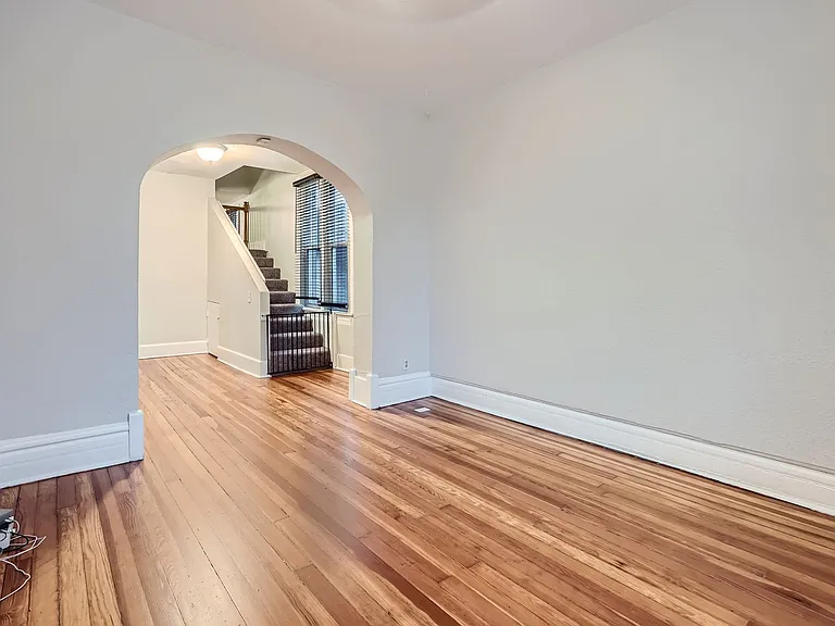 1381 Knox Ct — Photo 11