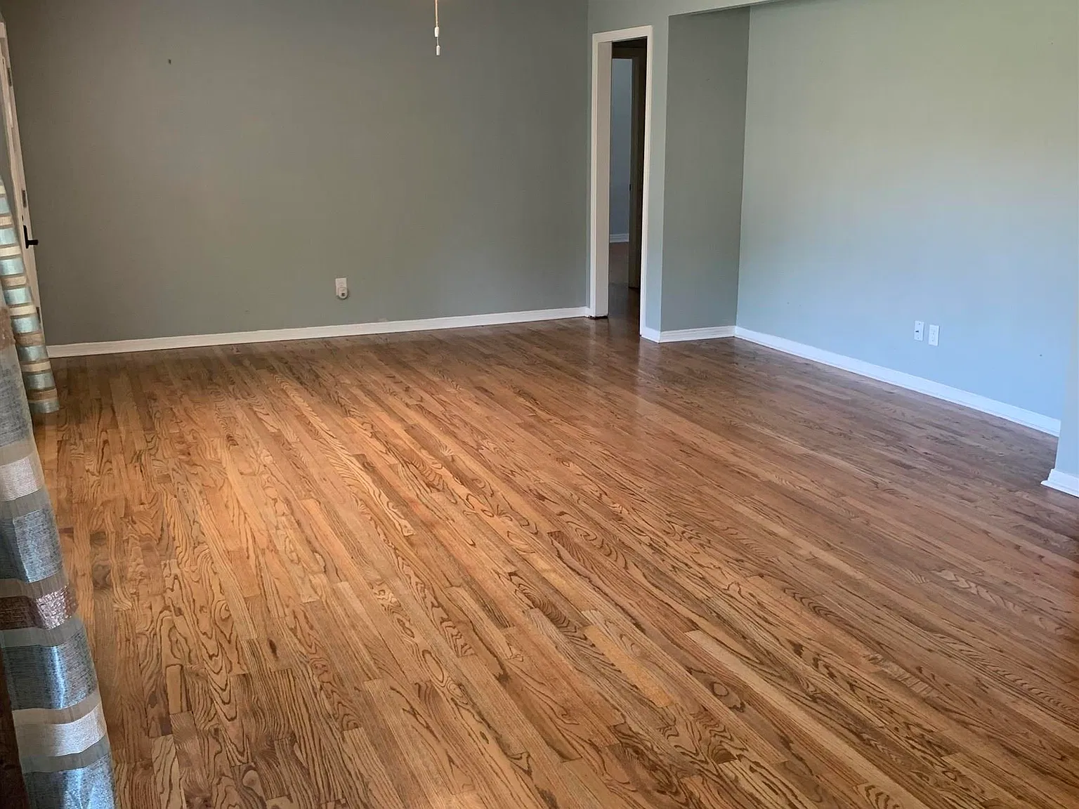4 bed, 2.5 bath, 2150 sqft, $2,800 — Photo 3