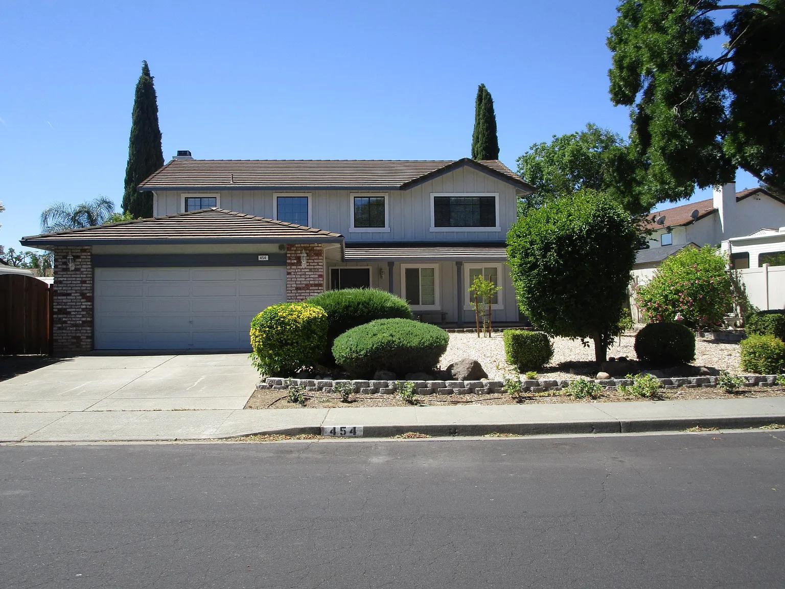 454 Stonecastle Way photo 1
