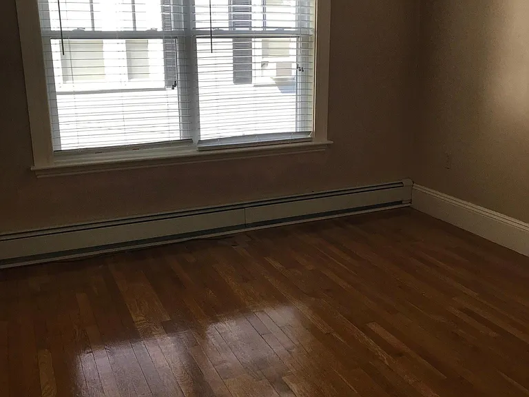 14 Glover St #2 — Photo 7