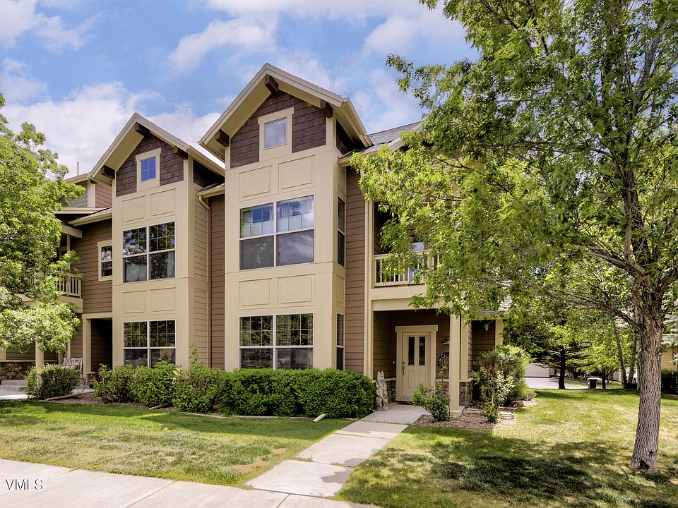 1st image of 267 Montgomerie Cir