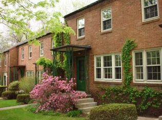 445 Sulgrave Rd, Pittsburgh, PA 15211