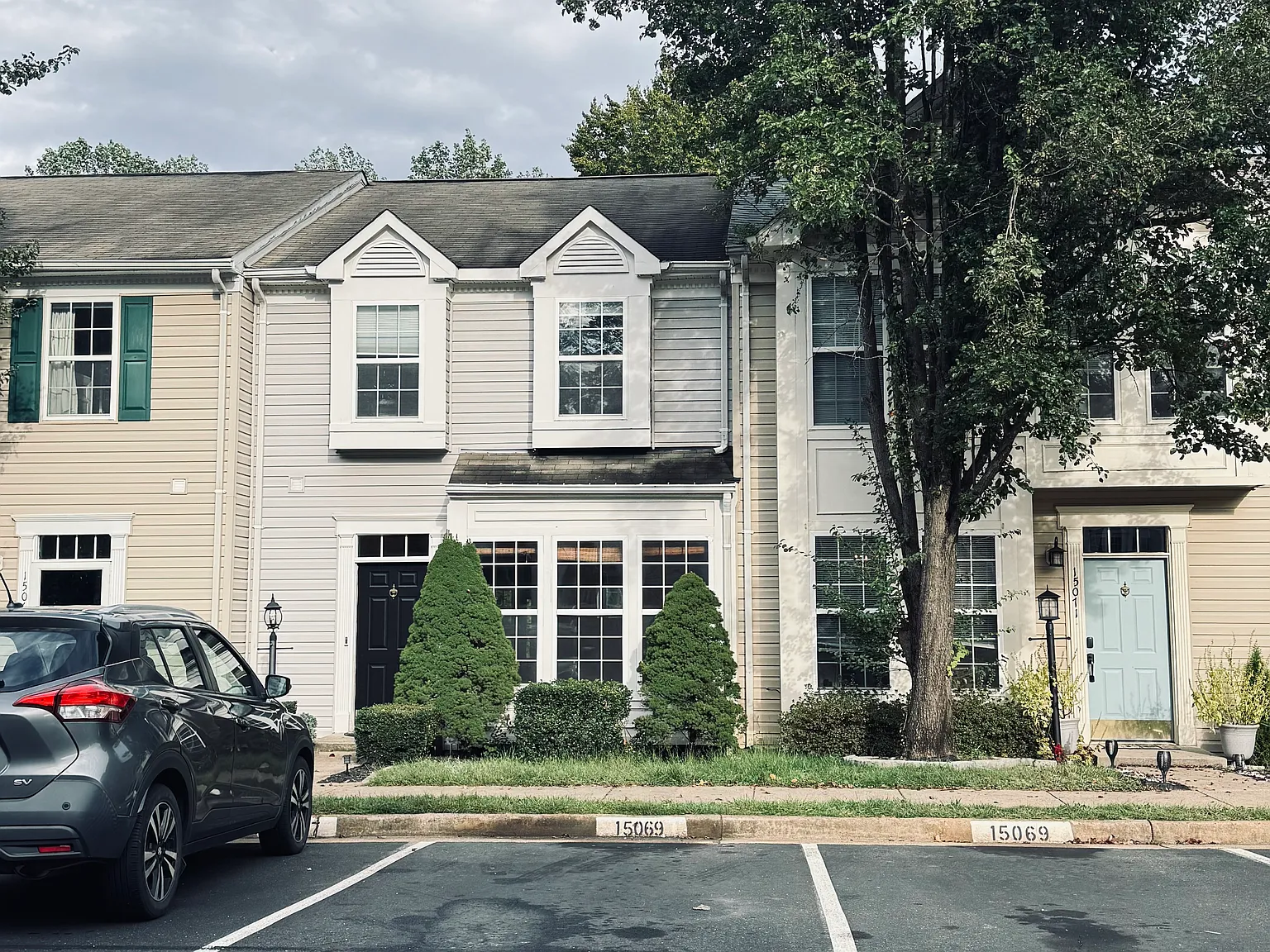 3 bed, 3.5 bath, 2022 sqft, $2,775 — Photo 2