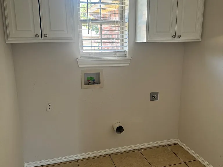 12136 SW 12th St — Photo 11