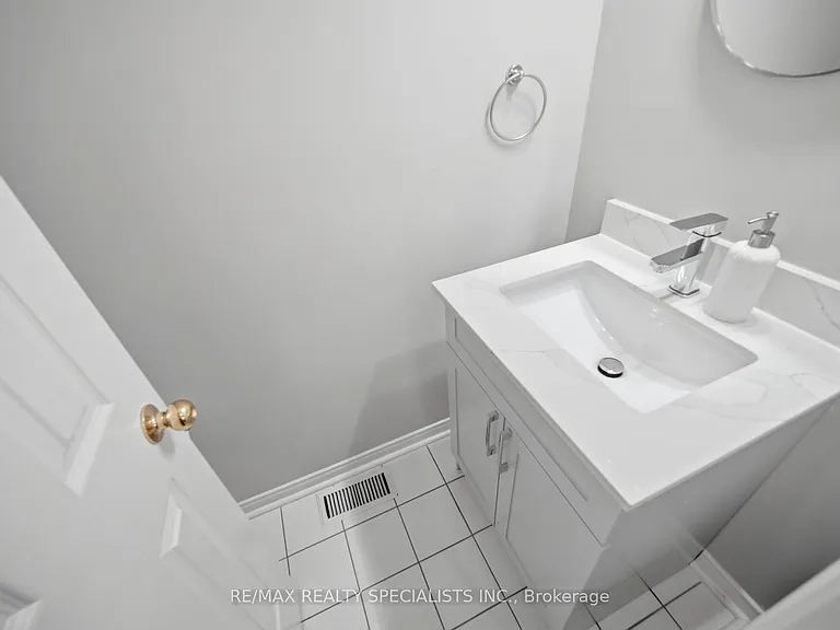 5230 Glen Erin Dr #119 — Photo 23
