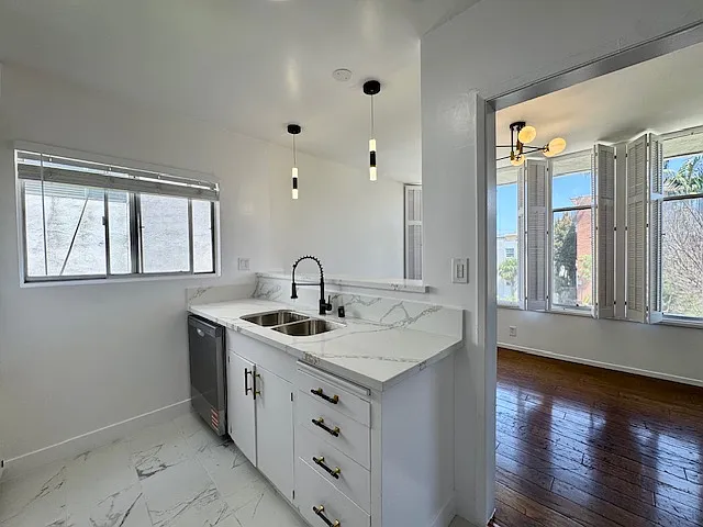 337 S Elm Dr #3 — Photo 9