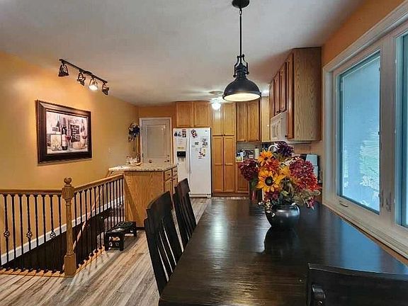 4th image of 1811 N Sheridan Dr