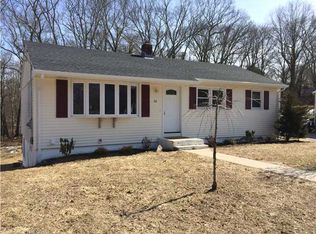 30 Dydo Dr, Uncasville, CT 06382